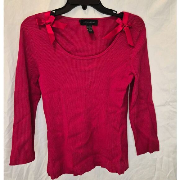 Cable & Gauge Tops - Cable & Gauge Red Ribbed Knit Mod Jewelry Clips Y2K 3/4 Sleeve M Coquette Bows